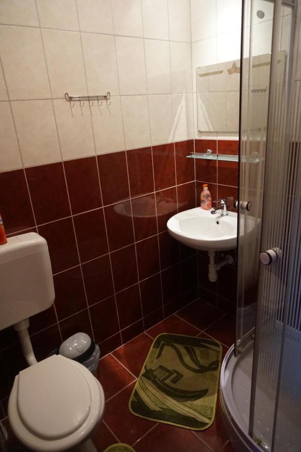 Vadrozsa Vendeghaz-Apartman Demjén 외부 사진