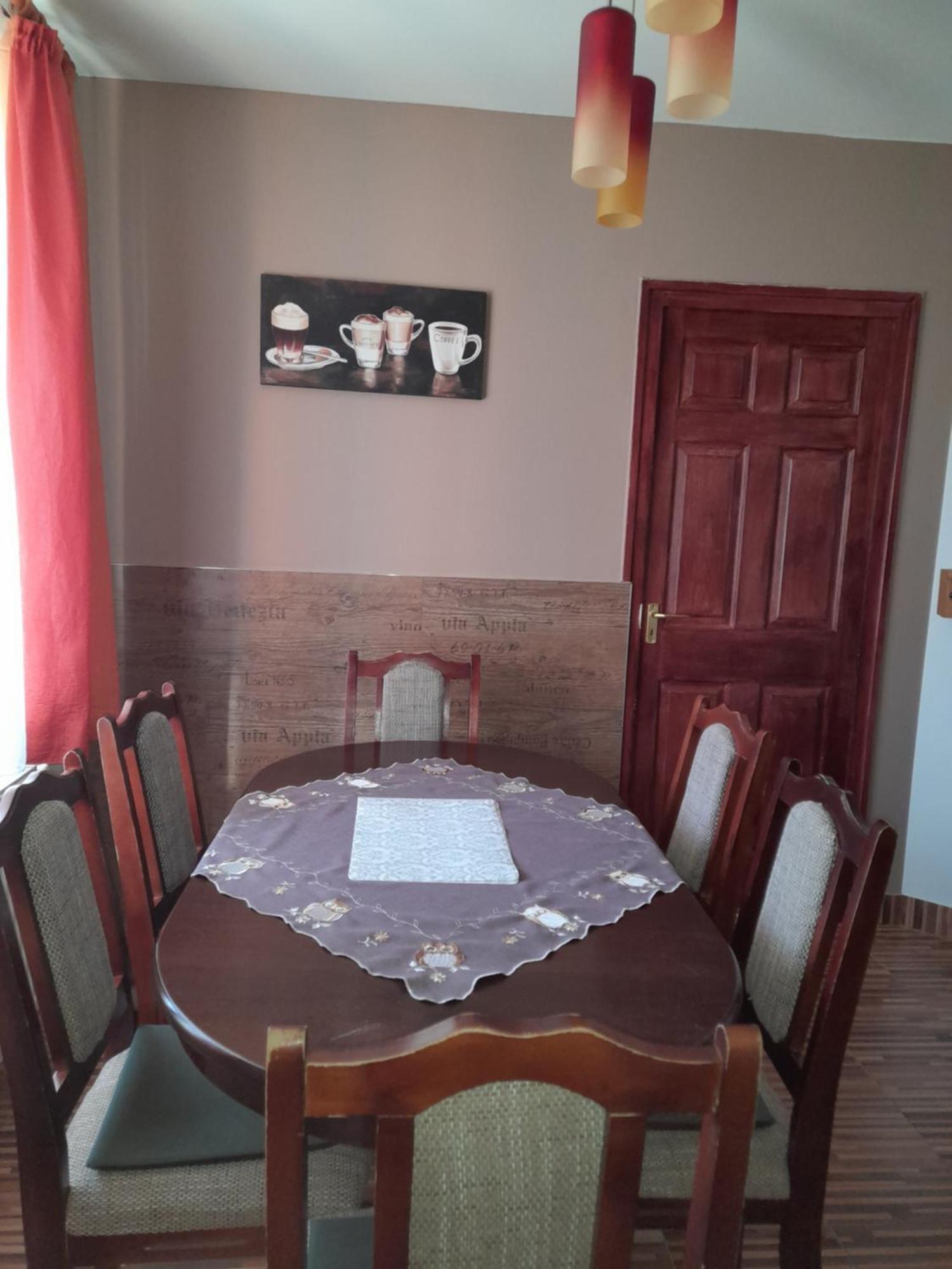 Vadrozsa Vendeghaz-Apartman Demjén 외부 사진