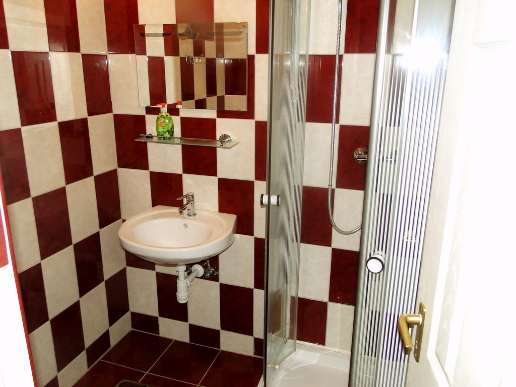 Vadrozsa Vendeghaz-Apartman Demjén 외부 사진